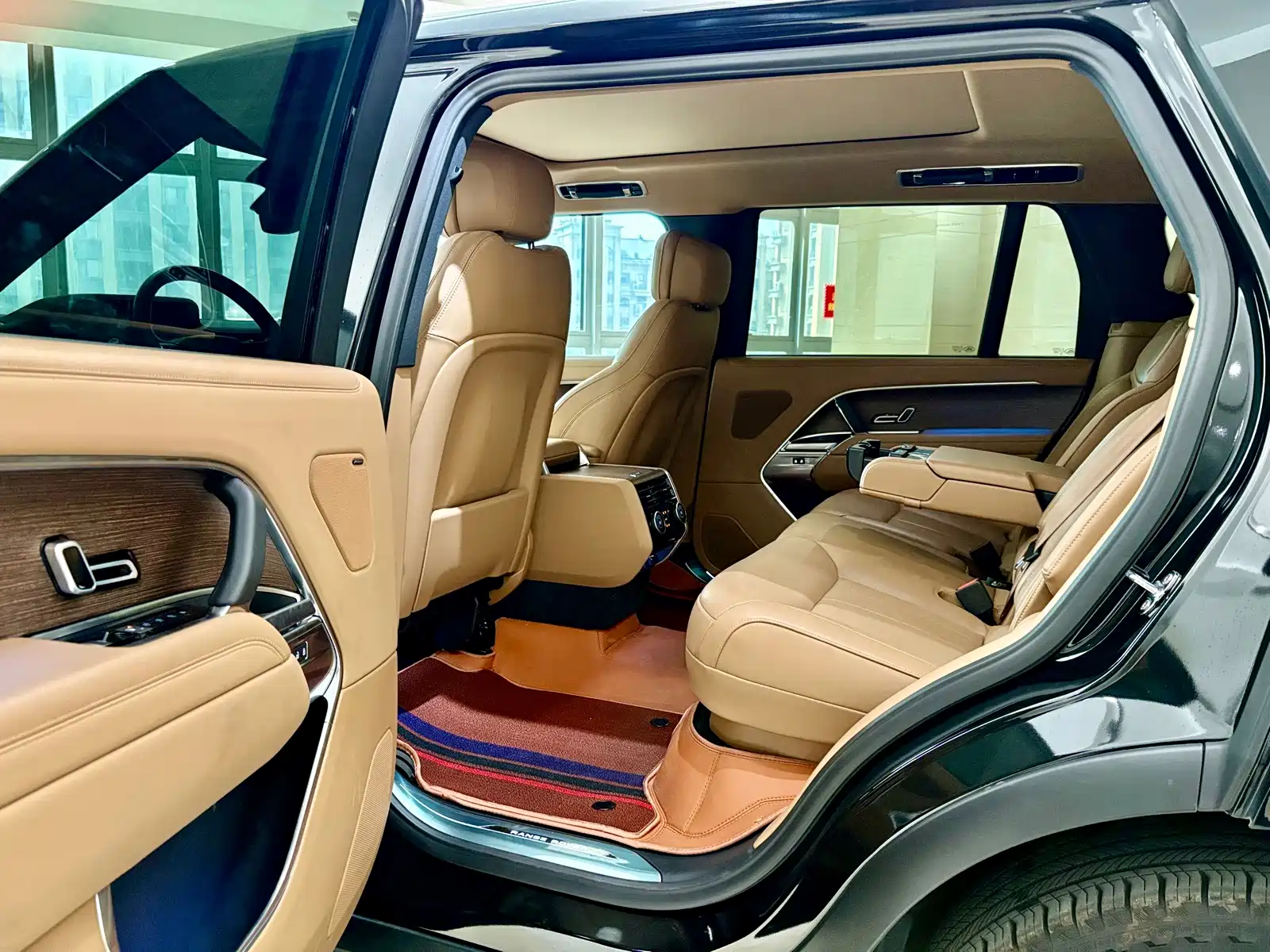 Фото 9 - Land Rover Range Rover