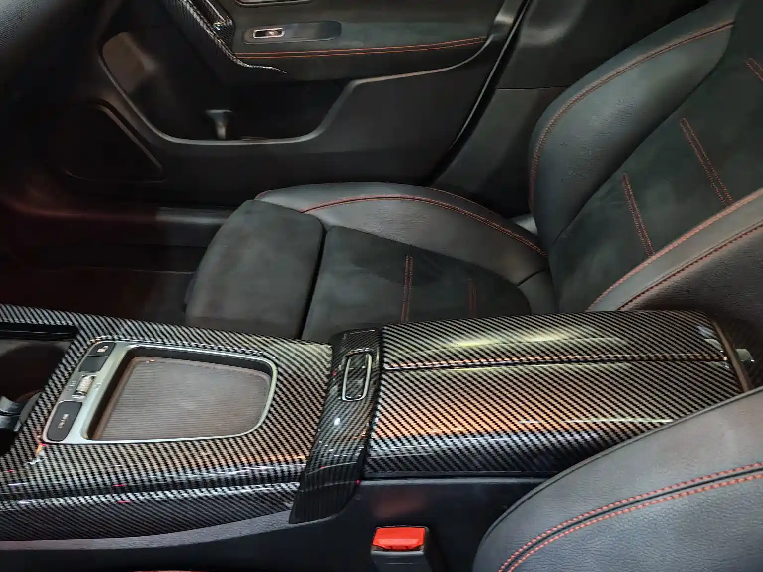 صورة 15 - Mercedes-Benz CLA (Import)