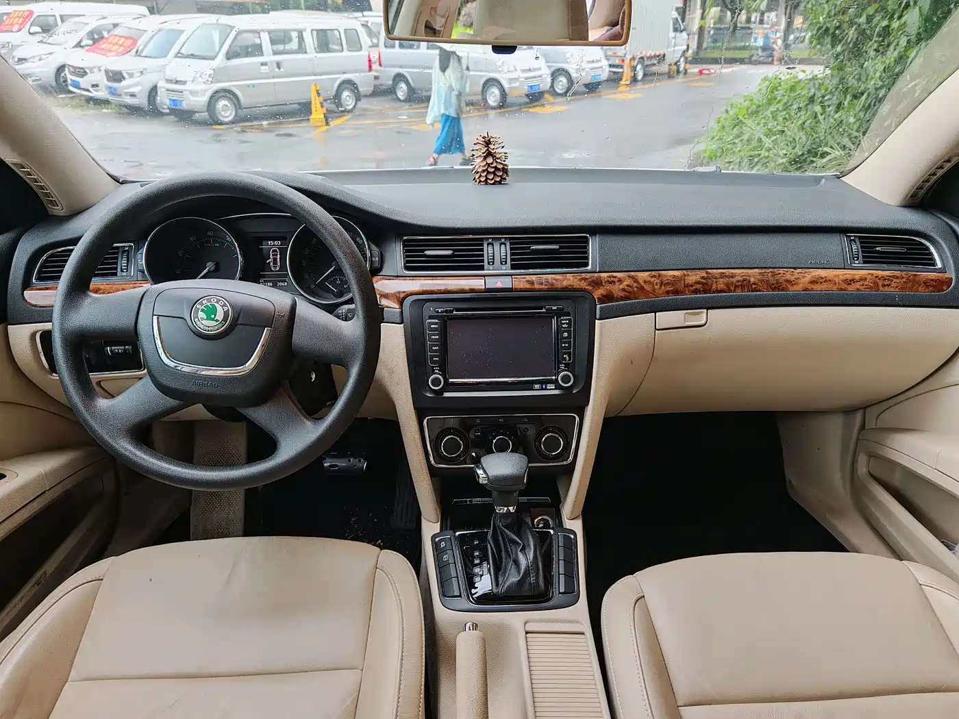 Škoda Superb 2012 1.8TSI Automatic Elegance Edition фото 6