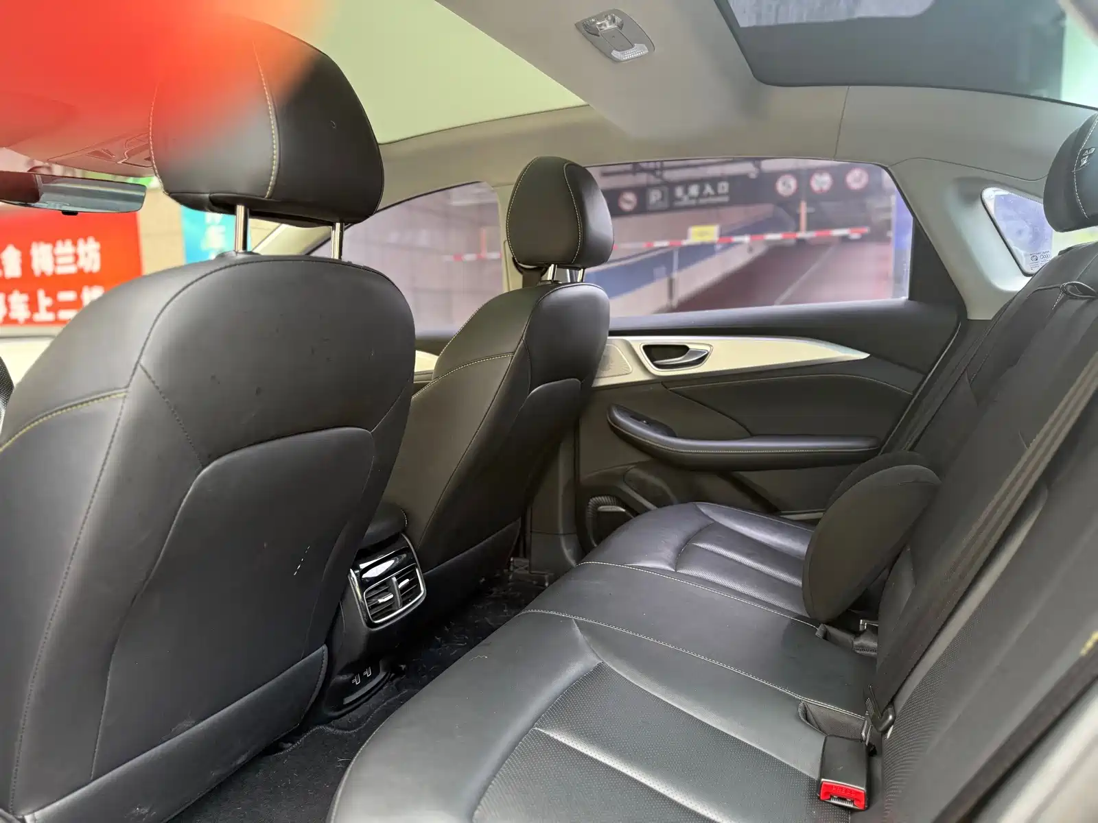 Фото 5 - Roewe i6 MAX EV