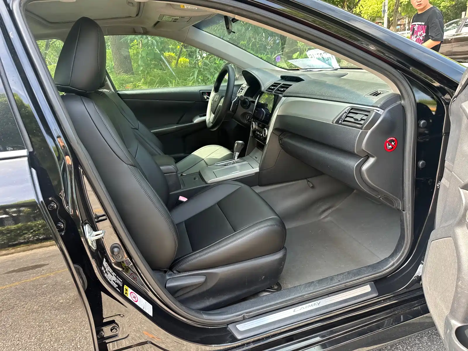 Фото 11 - Toyota Camry