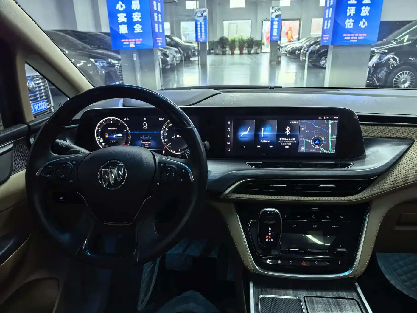 Buick GL8 2021 ES Landlord 653T Premium фото 12