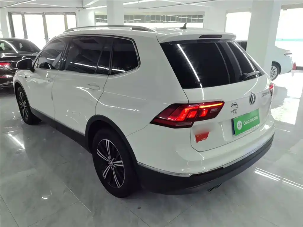 Volkswagen Tiguan L 2019 Facelift 330TSI Auto 2WD Panorama Comfort China VI фото 5