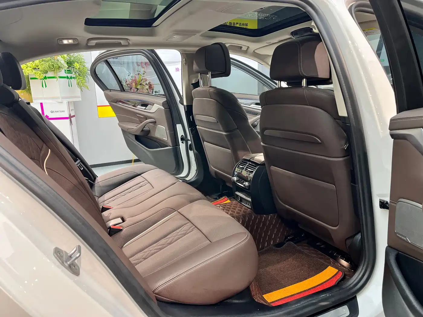 BMW 5 Series 2021 530Li Premium Luxury Package фото 15