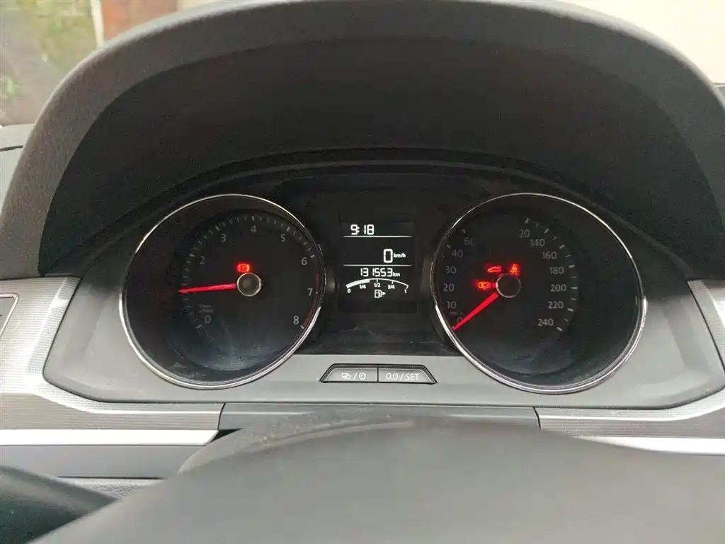 Volkswagen Bora 2018 1.5L Manual Fashion фото 4