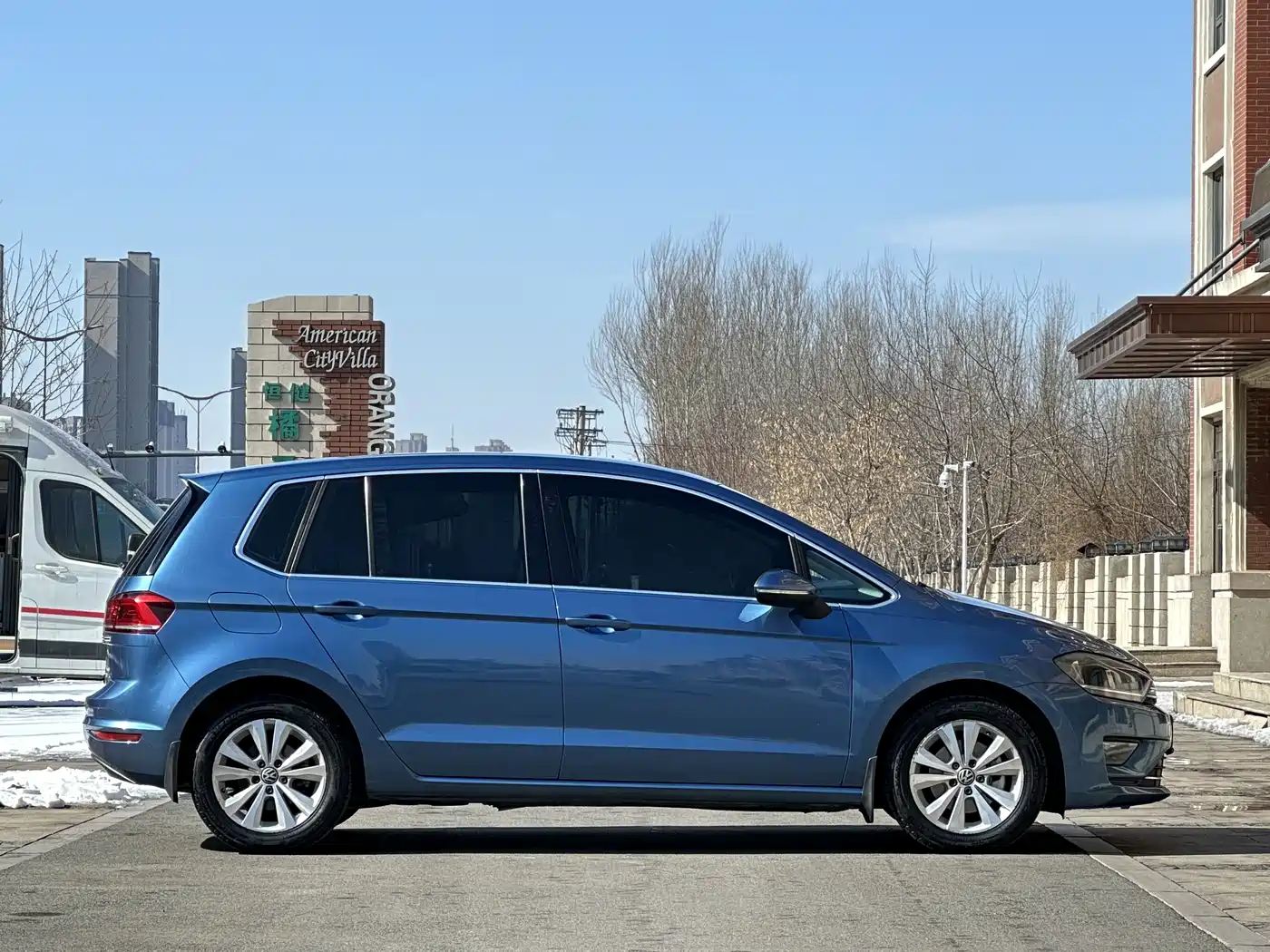 VOLKSWAGEN GOLF*JIAYU