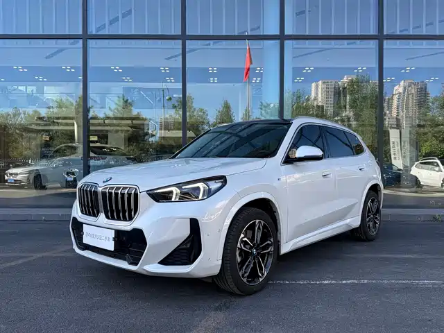 BMW X1 sDrive25Li, M Спорт-пакет