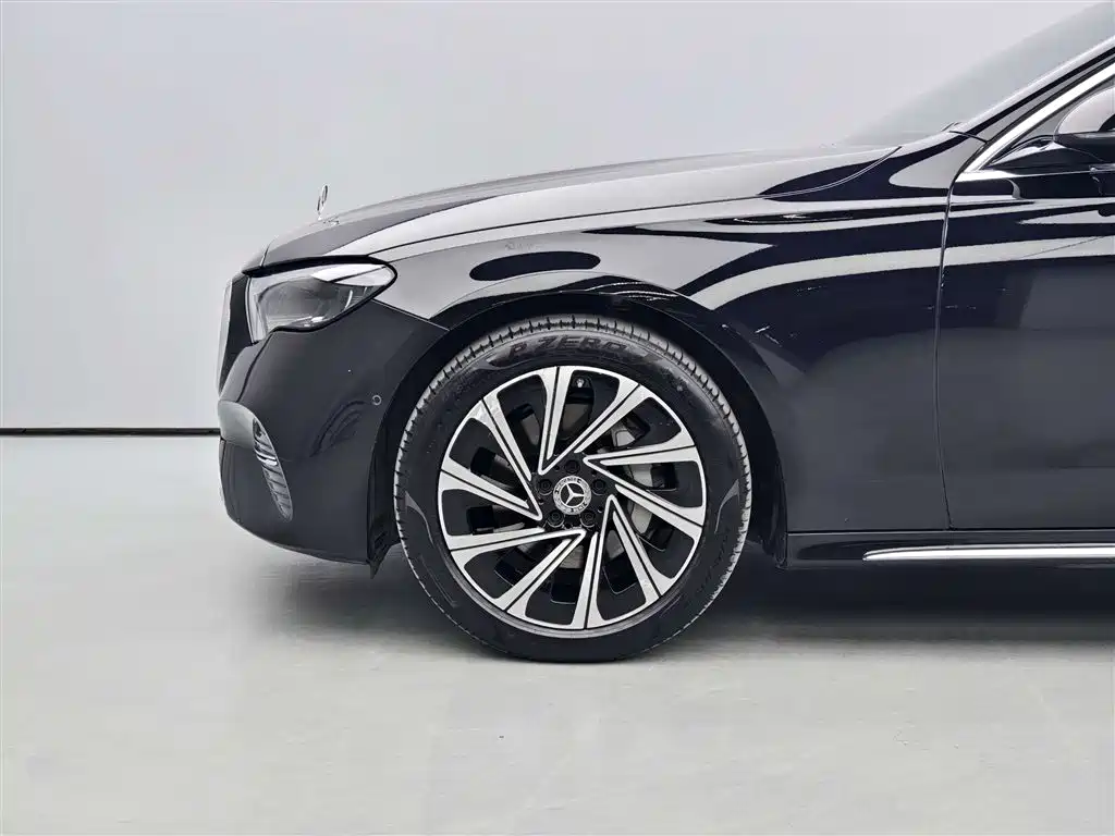 Mercedes-Benz E-Class 2024 E 300 L Premium Sport фото 6