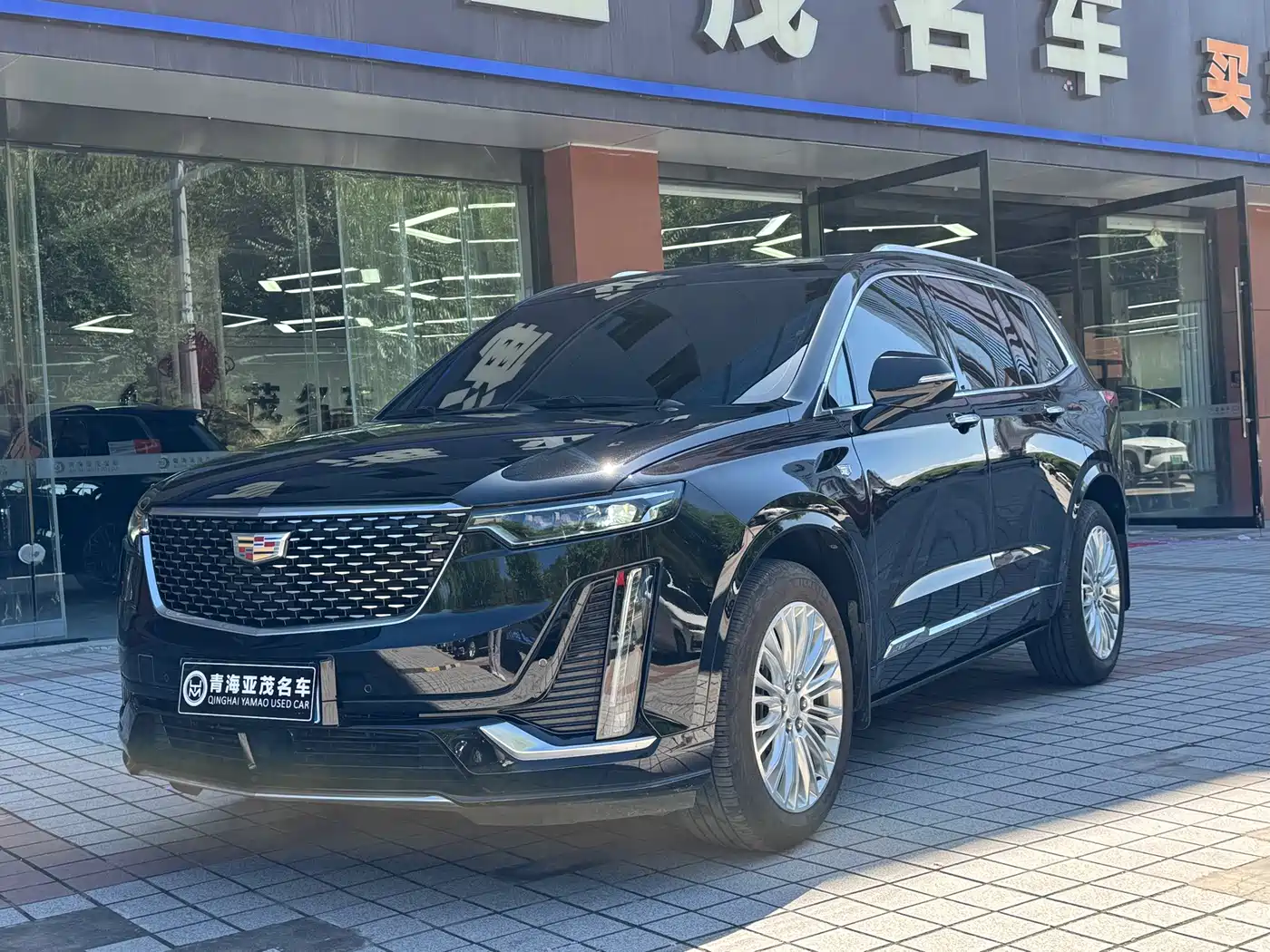 2025 Cadillac XT6