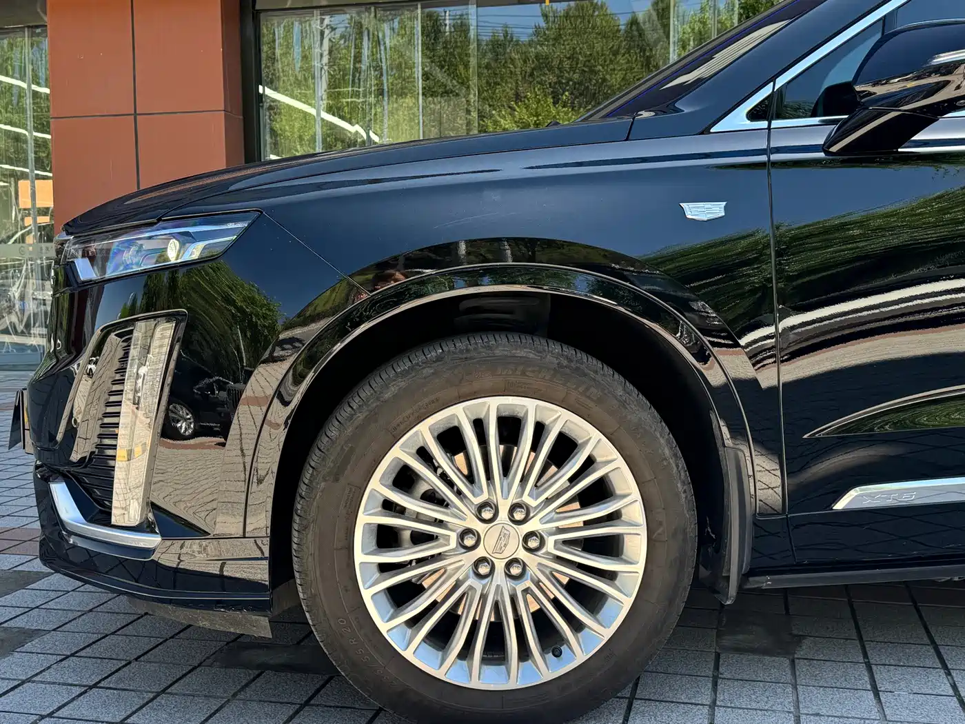 2025 Cadillac XT6