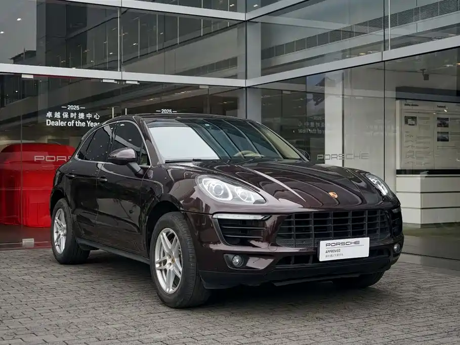 Porsche Macan 2016 Macan 2.0T фото 3