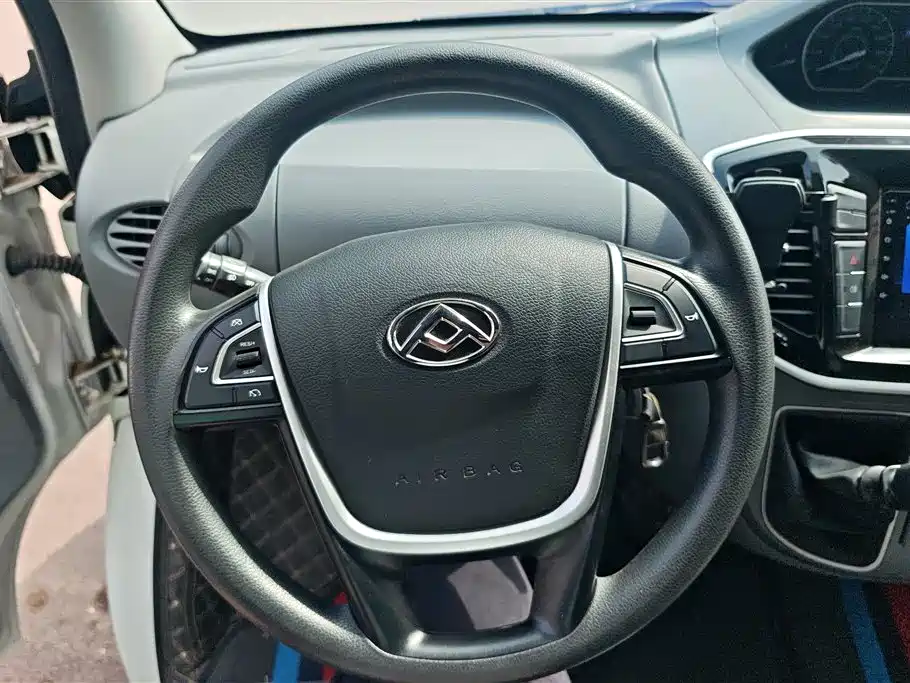 SAIC MAXUS XINTU V80