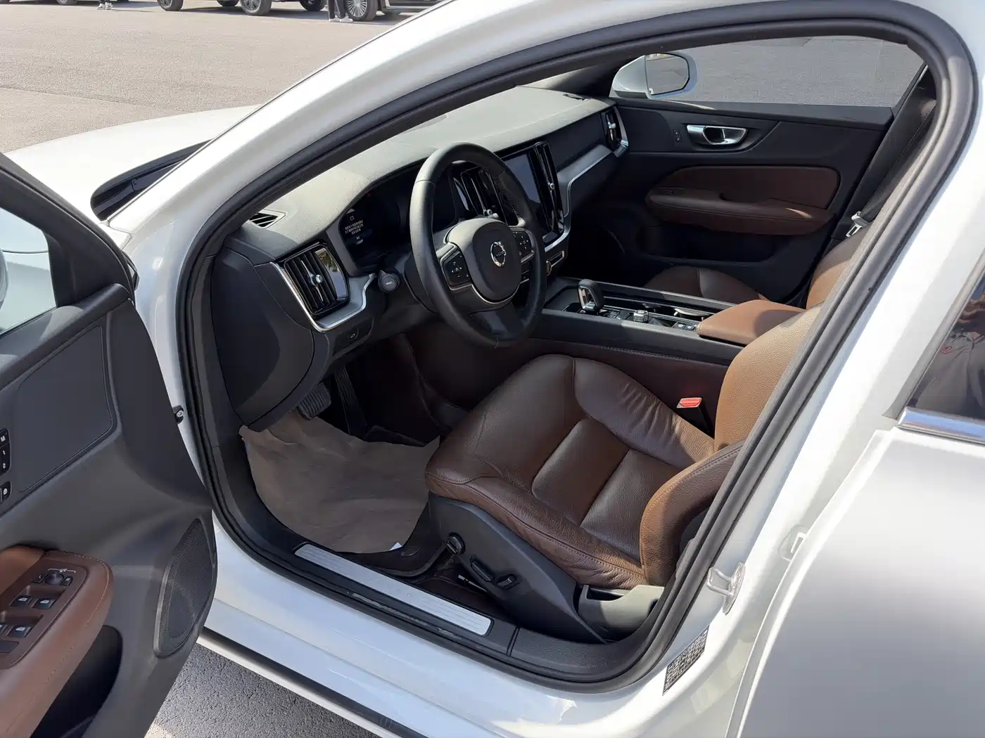 Volvo S60 2023 2023 B4 Smart Comfort Luxury Edition