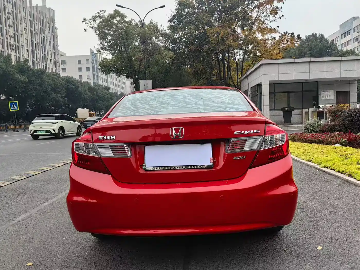 Фото 8 - Honda Civic