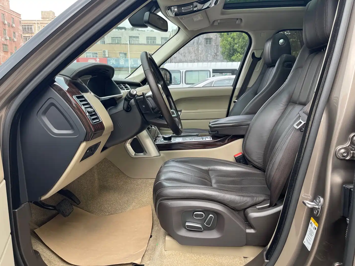Land Rover Range Rover 2015 3.0 SC V6 Vogue фото 4