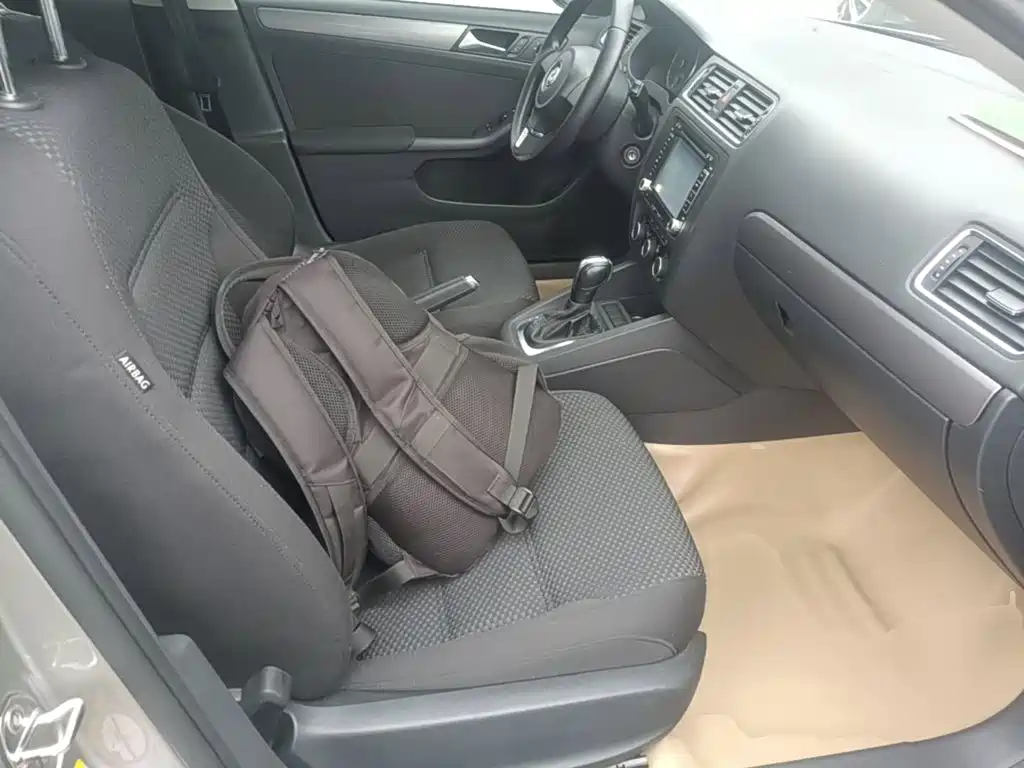 Фото 25 - Volkswagen Sagitar
