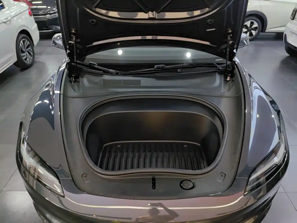 Tesla Model 3 2026 2025 Model Rear-Wheel Drive Edition