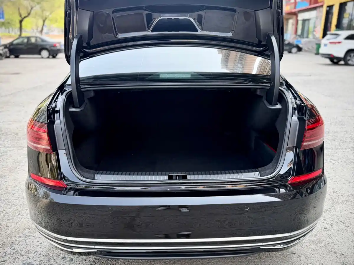 Volkswagen Passat 2022 280TSI Business Edition фото 14