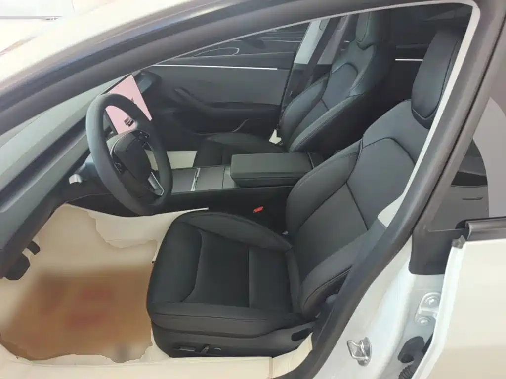 Tesla Model 3 2026 2025 Model Year Facelift Long Range Rear-Wheel Drive