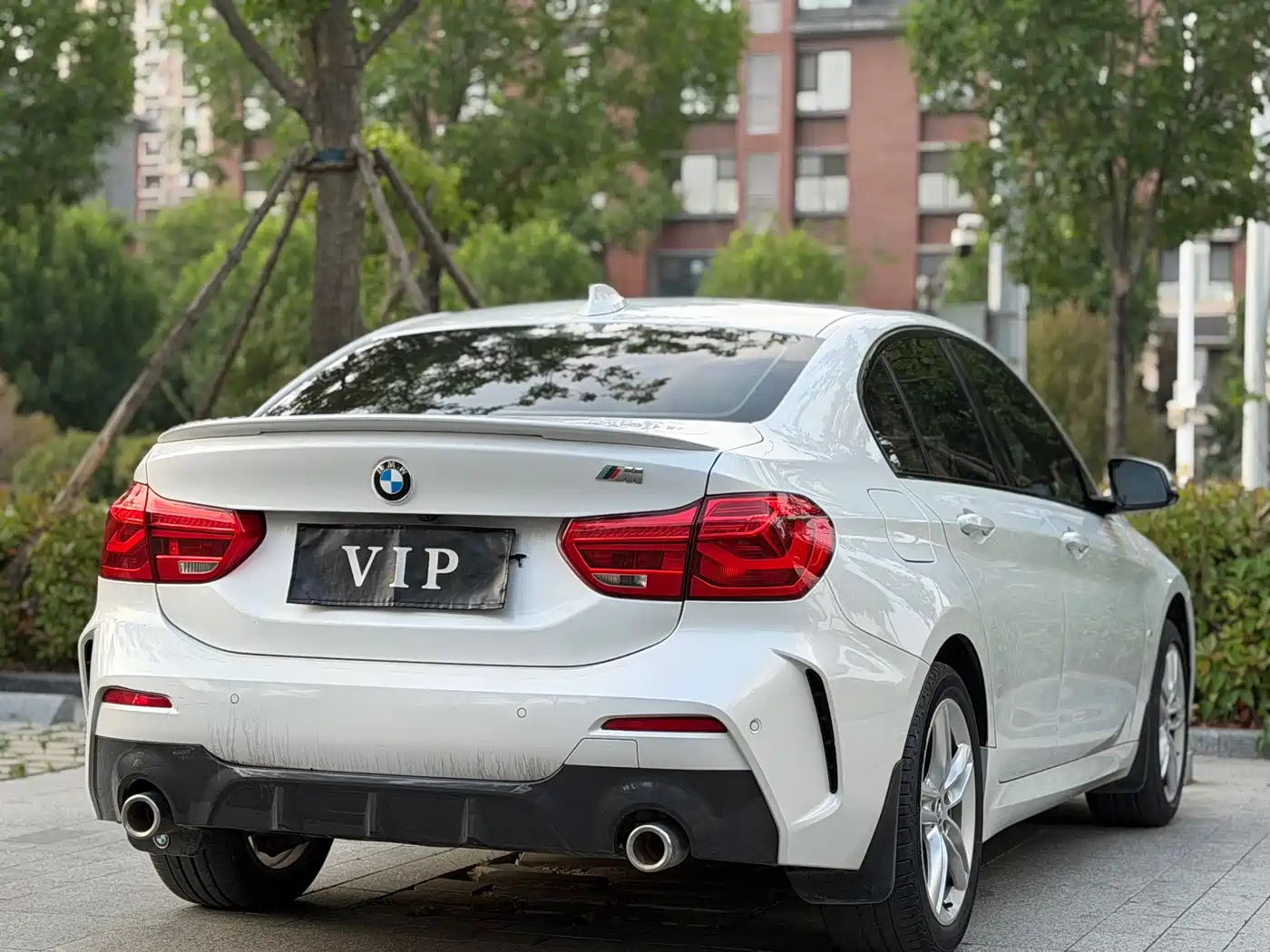 BMW 1 Series 2020 Model 120i M Sport Package фото 6