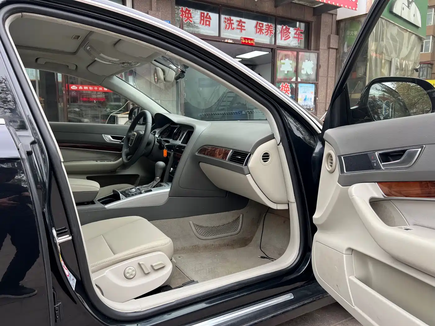 Audi A6L 2011 2.0 TFSI Automatic Comfort фото 10