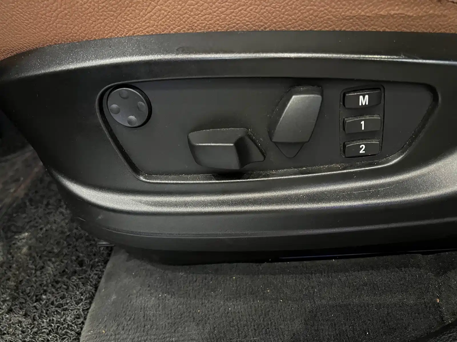 Photo 19 - BMW X6