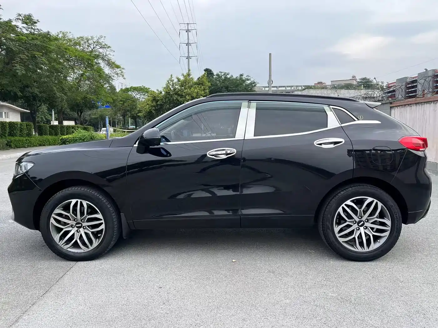 WEY VV5 2017 2017 2.0T Super Luxury Model