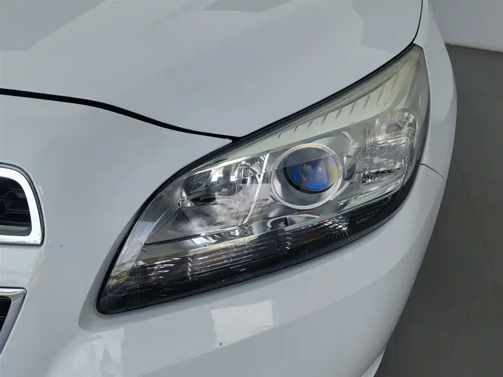 Chevrolet Malibu 2013 2.4L Automatic Luxury Edition фото 7