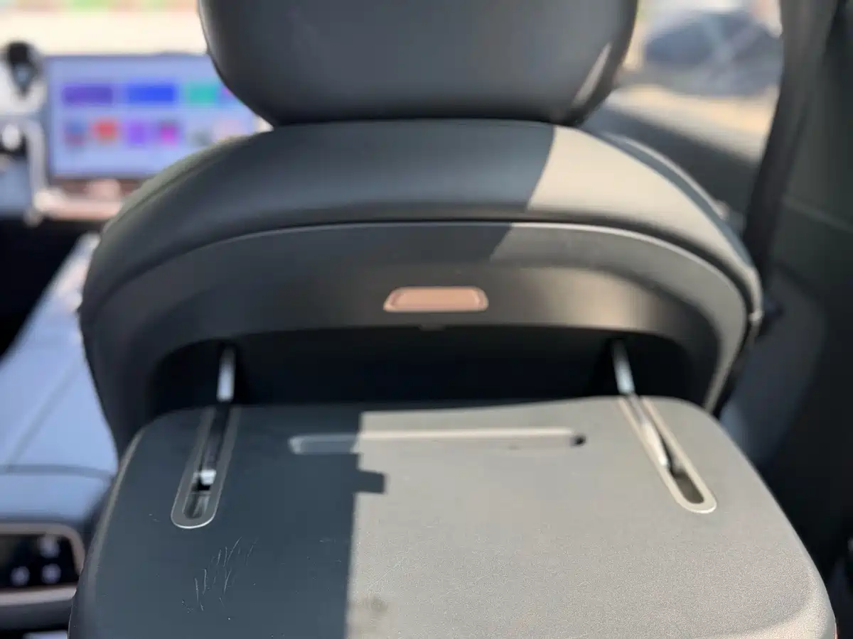 Dongfeng Yipai eπ008 2025 2024 636Max Pure Electric 6-Seater