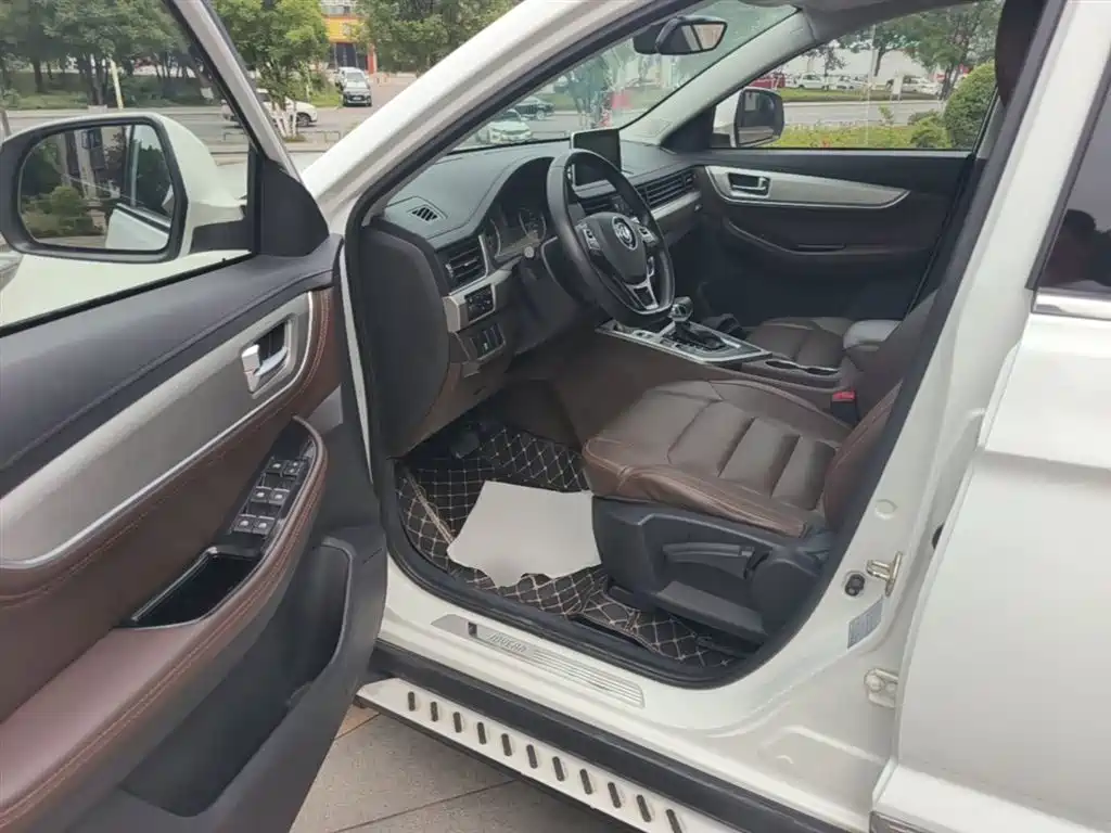 Dongfeng Fengxing Jingyi X5 2018 2017 Dynamic Series 1.5T CVT Premium