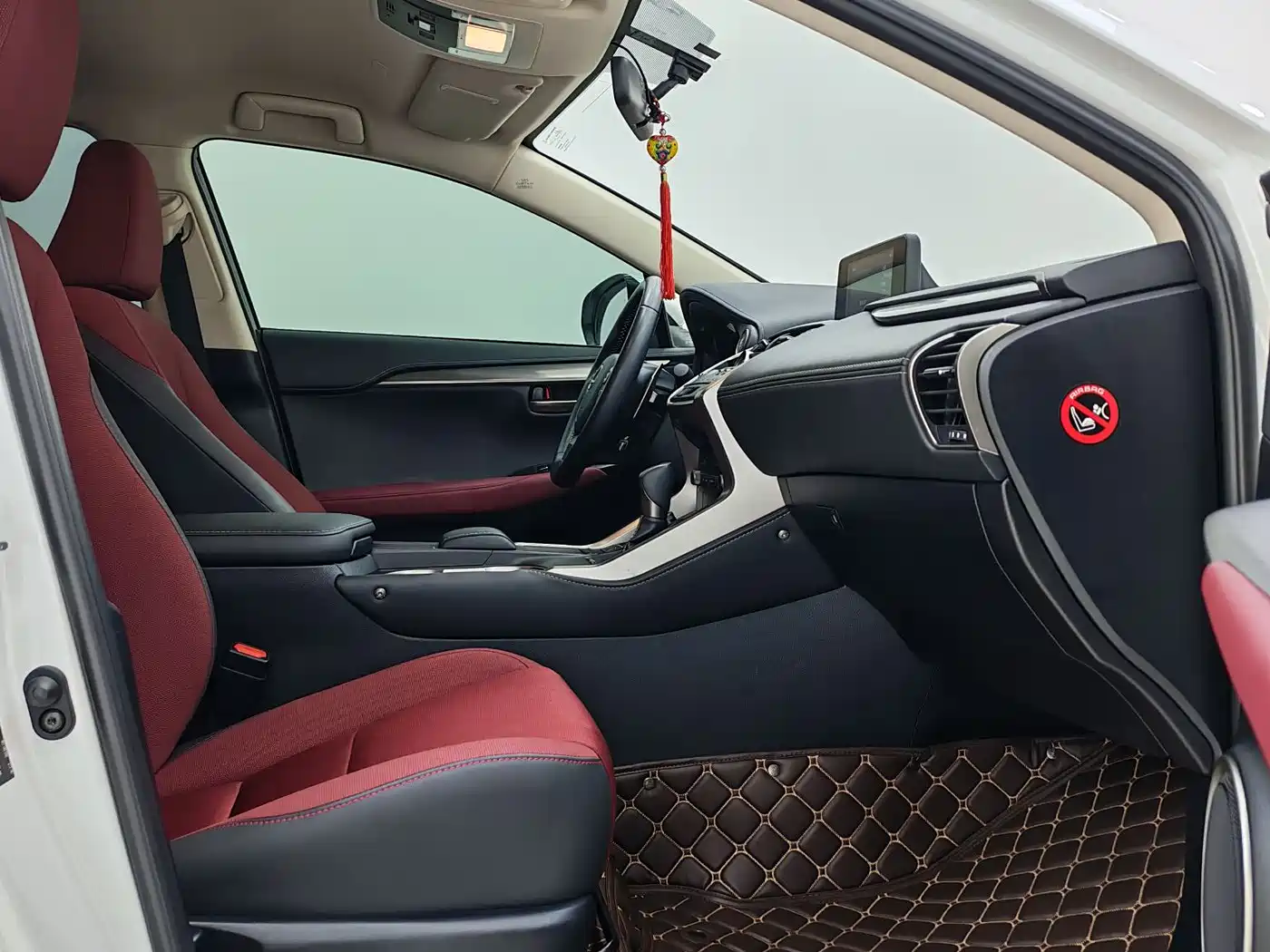 Lexus NX 2020 200 FWD Sharp Edition China V фото 9