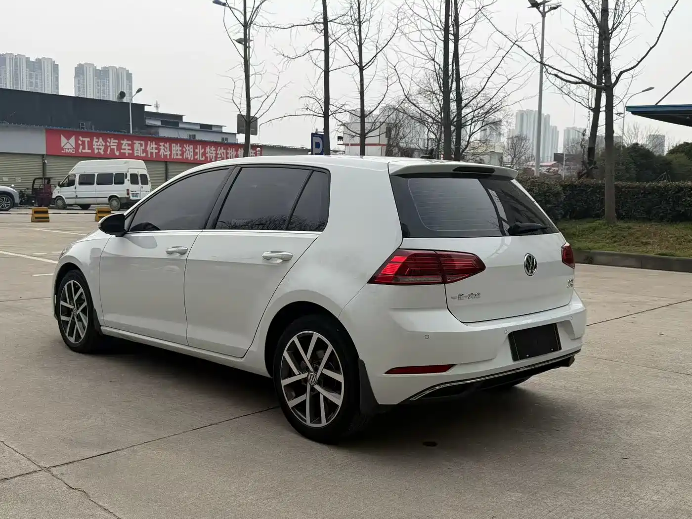 Volkswagen Golf 2020 Beloved Edition 280TSI DSG Comfort фото 7