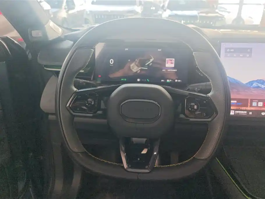 Lynk & Co 08 EM-P 2025 220km AWD Performance Halo фото 15