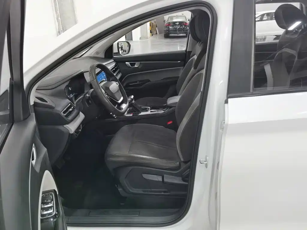 Wuling Motors Wuling Victory 2021 2020 1.5T CVT Elite Edition