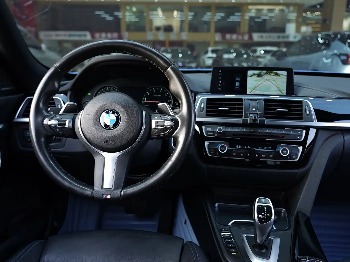 BMW 3 Series GT 2019 320i M Sport Black Night Edition фото 8