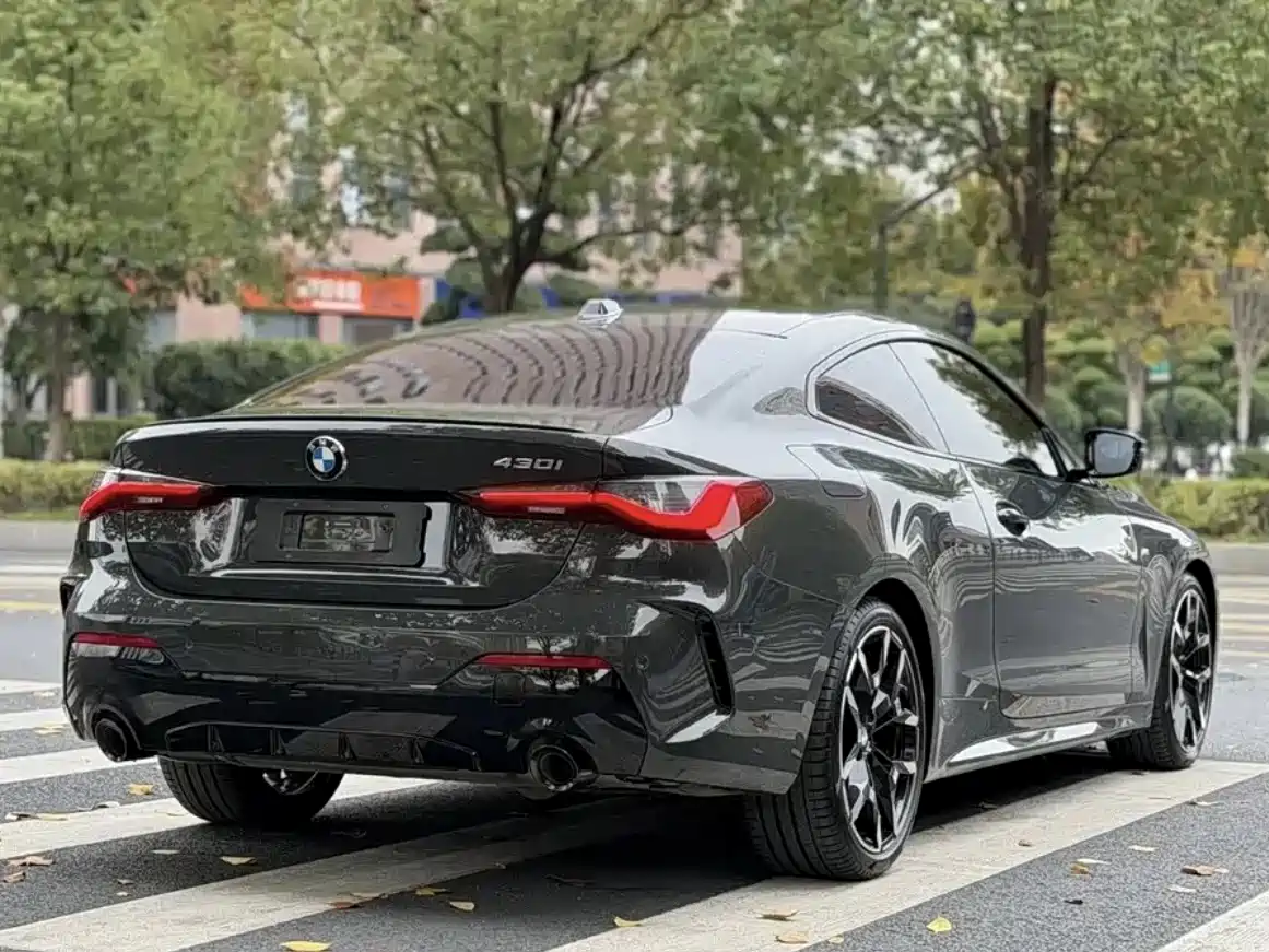 BMW 4-SERIES