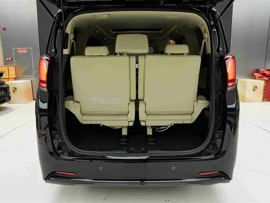 Toyota Alphard 2021 Hybrid 2.5L Premium фото 26