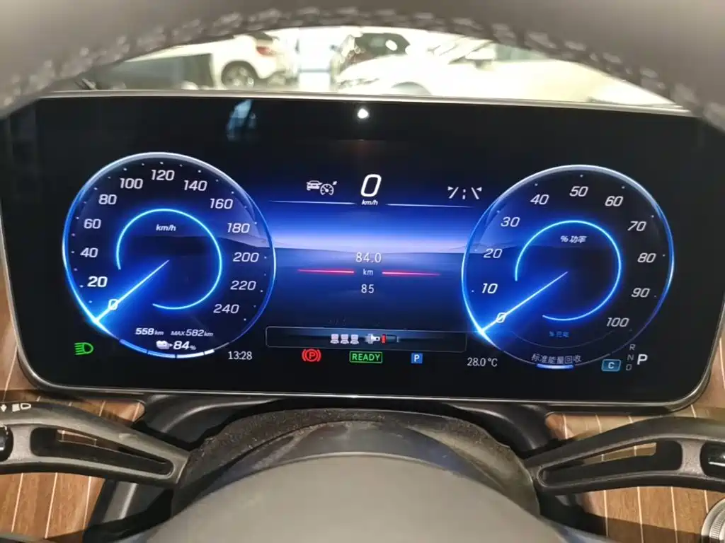 Mercedes-Benz EQE 2025 2025 Model 500 4MATIC Luxury Edition