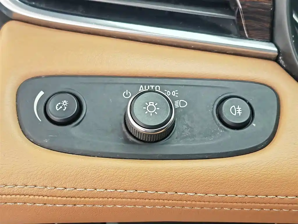 Buick LaCrosse 2016 Model 28T Elite фото 21