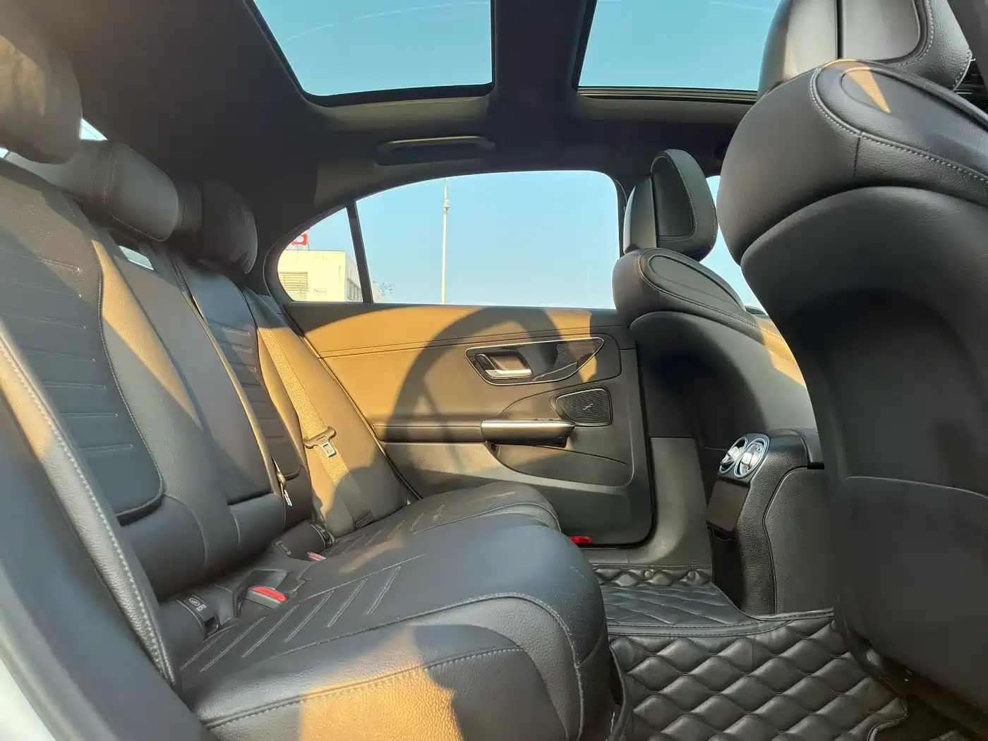 Mercedes-Benz C-Class 2022 C 260 L Sport Edition фото 6