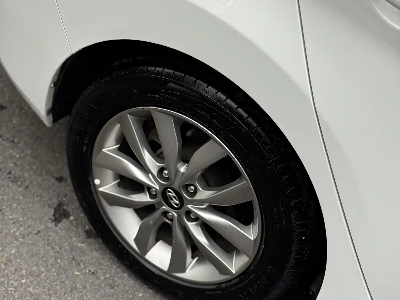 Hyundai Langdong 2015 1.6L Auto Trend фото 10