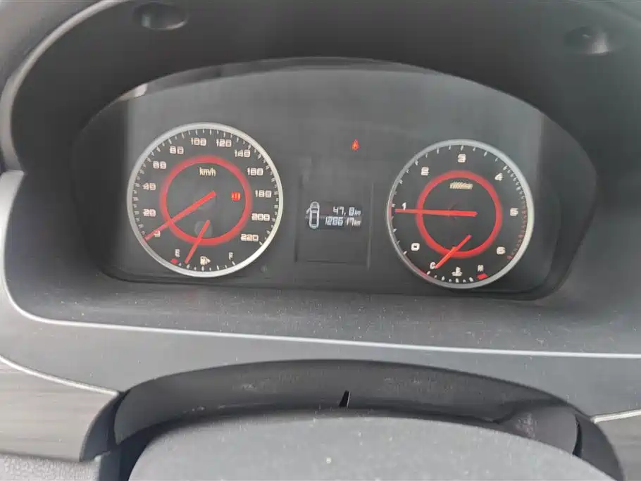 SAIC Maxus Maxus G10 2018 PLUS 1.9T Manual Elite Edition Diesel фото 14