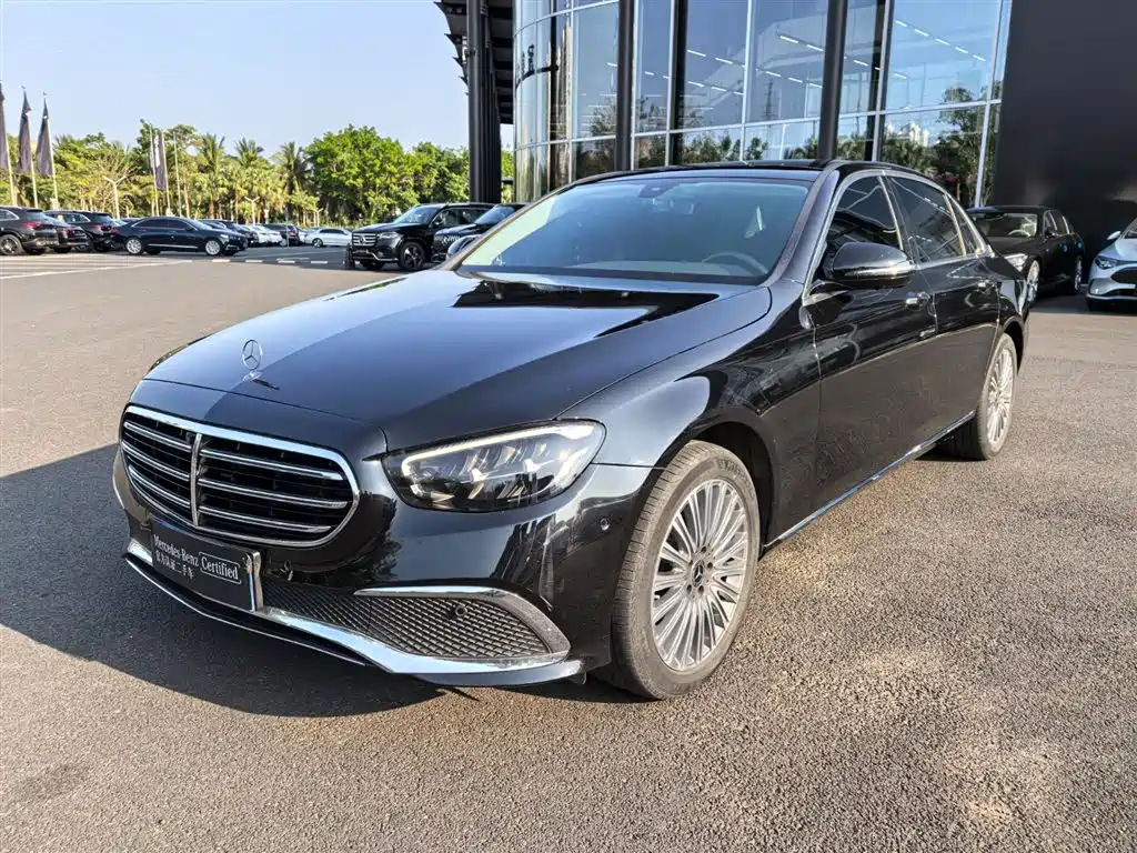 MERCEDES-BENZ E CLASS