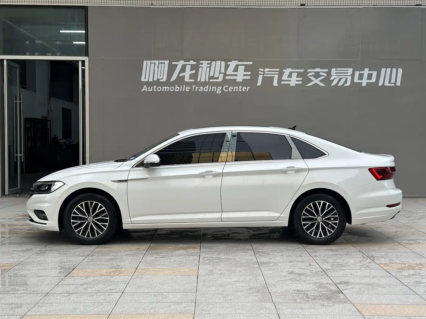 Volkswagen Sagitar 2021 280TSI DSG Comfort Smart Connect Edition фото 18