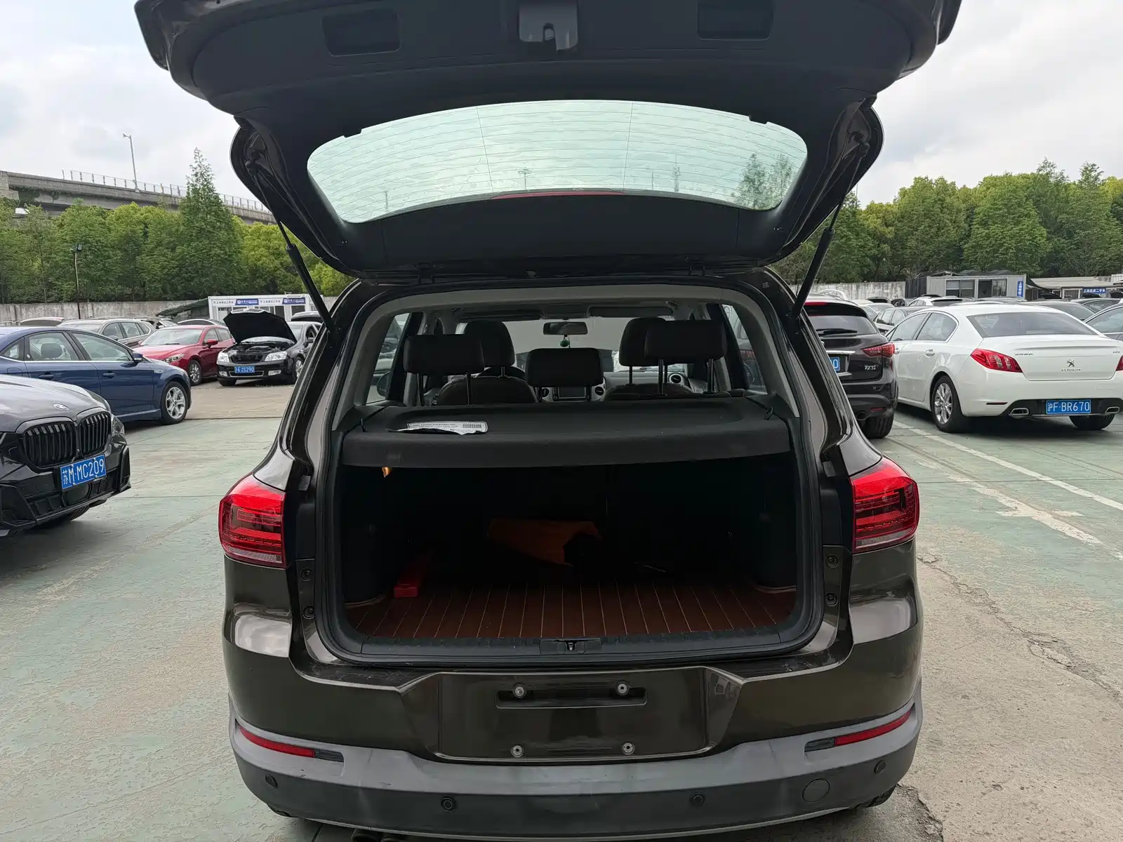 Фото 12 - Volkswagen Tiguan