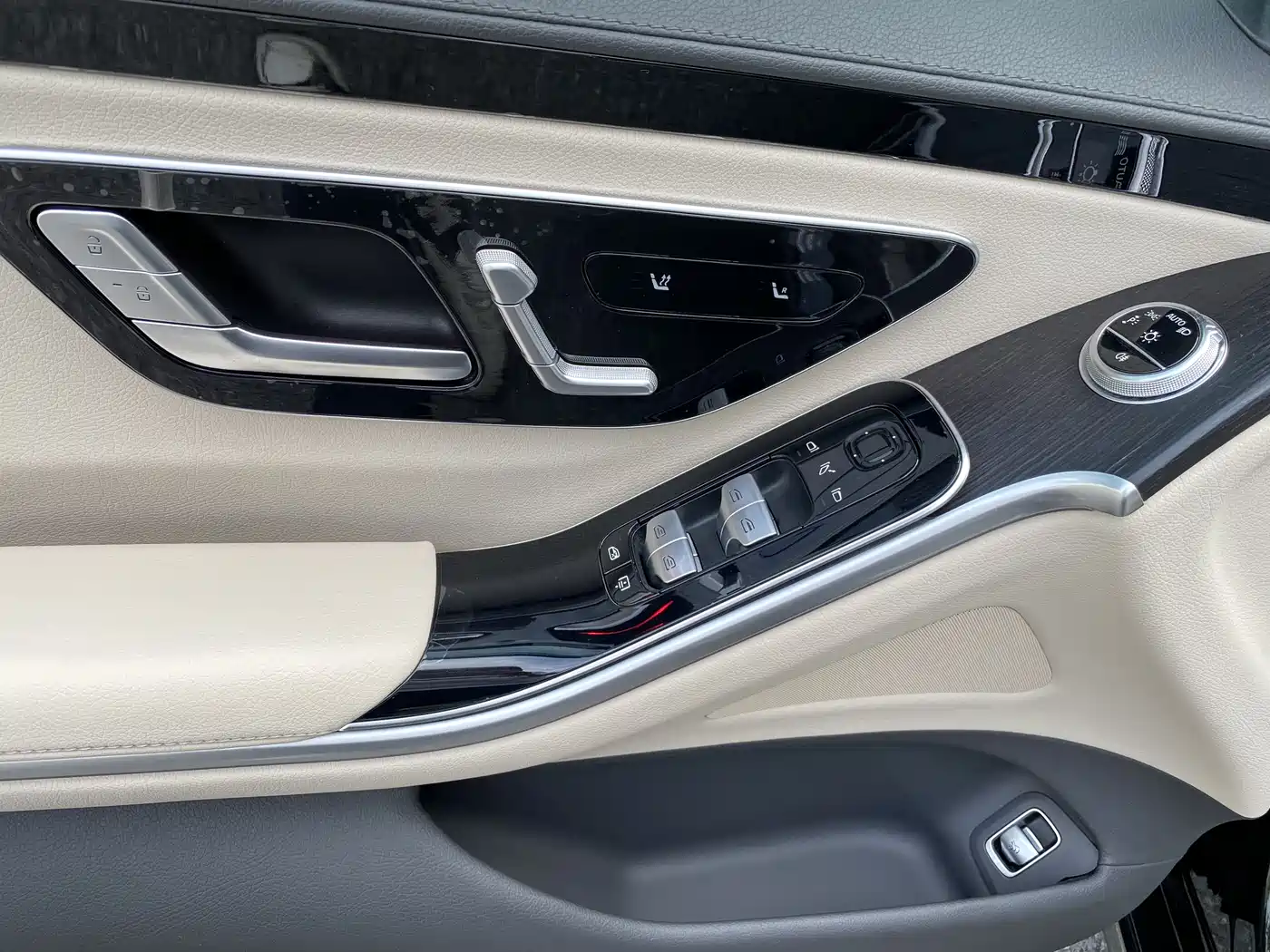 Mercedes-Benz S-Class 2023 Model S 400 L Business Edition фото 10