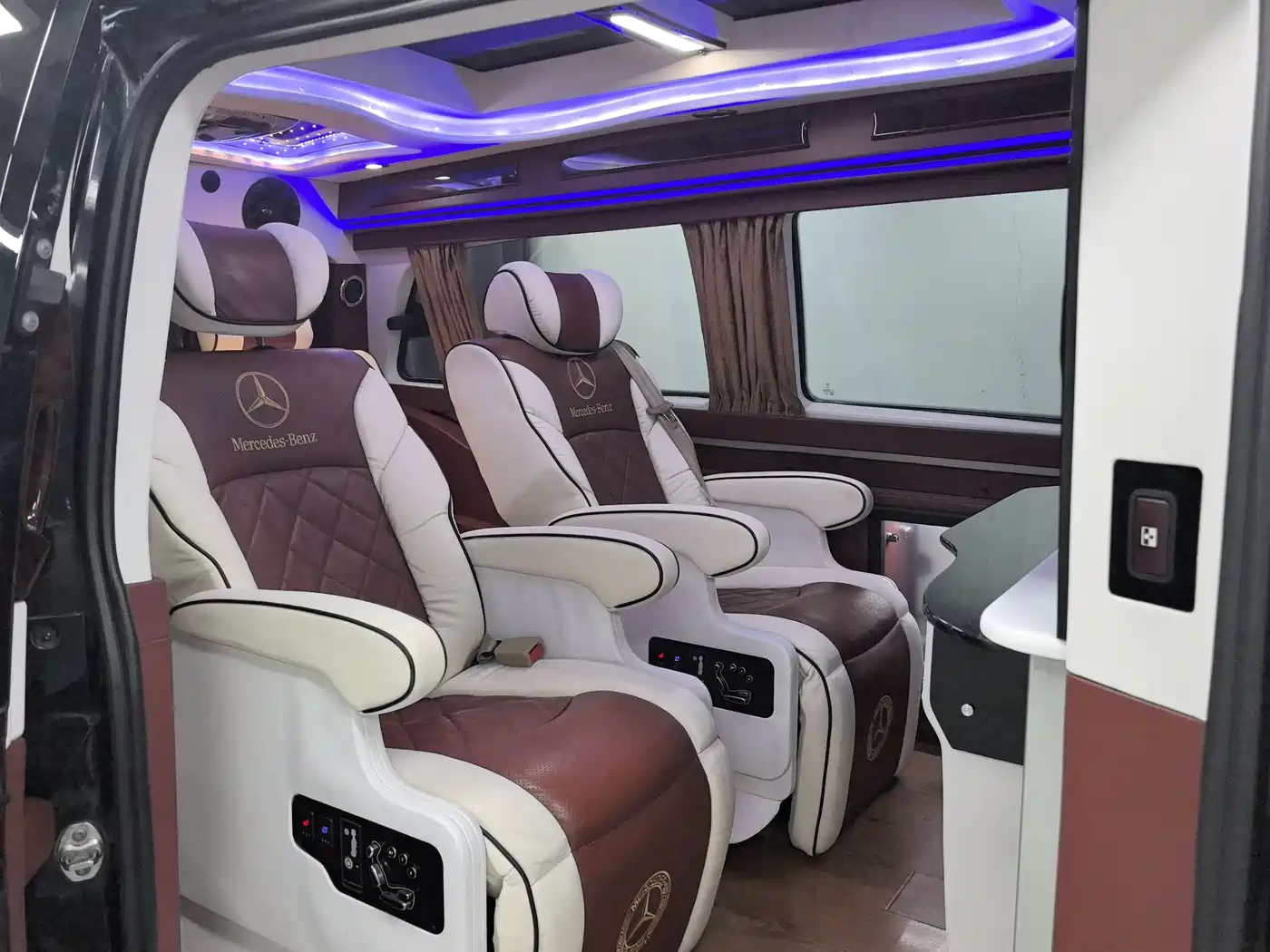 Mercedes-Benz Vito 2015 3.0L Elite фото 9