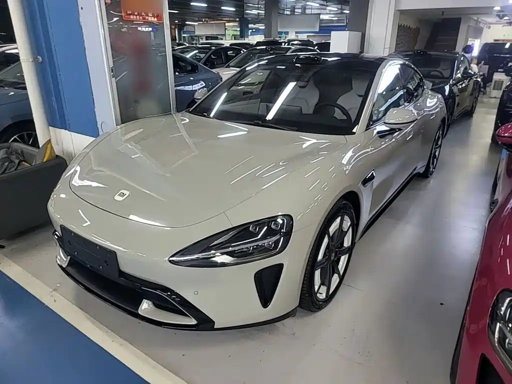 Xiaomi SU7 2024