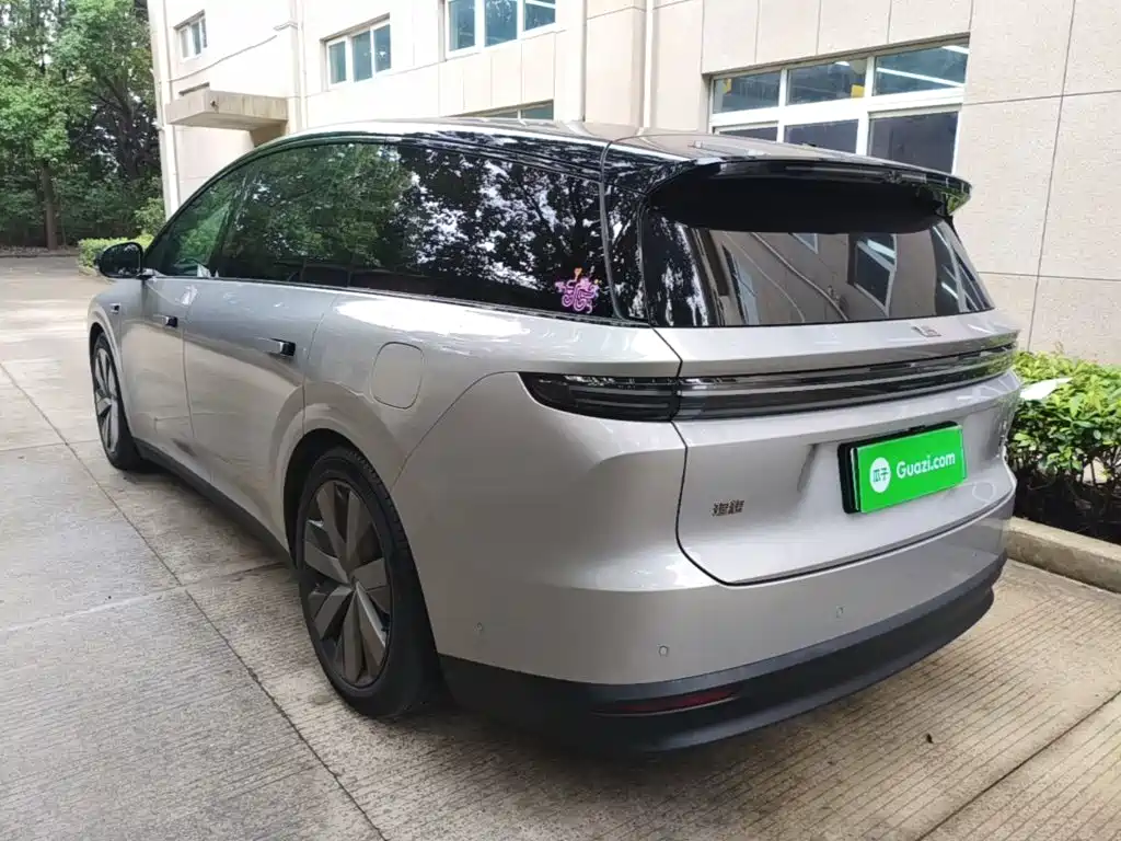 Li Auto Li i8 2025 2025 Standard Edition