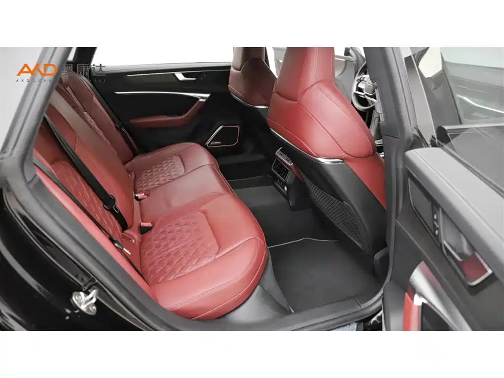 Audi A7L 2023 55 TFSI quattro S-line Black Warrior Edition фото 8